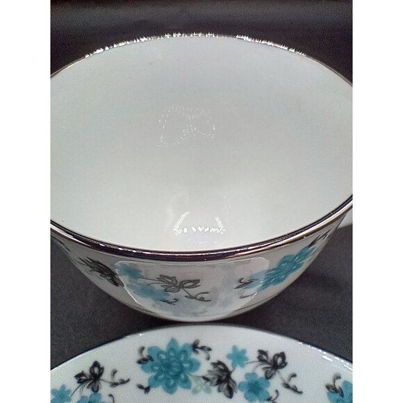 Teacup Saucer Footed China With Blue Flowers Silver Leaves Trim Pattern Vintage - Picture 8 of 15